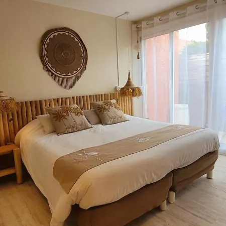 Tennis International Hotell
