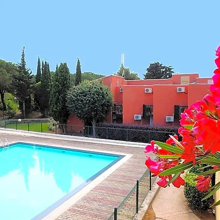 Hotell Tennis International