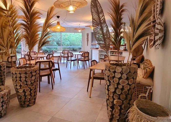 Tennis International Hotel 3*